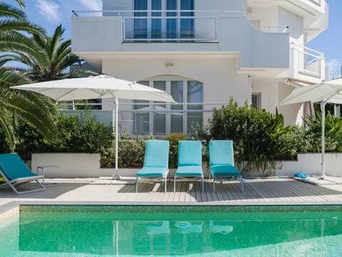 casa indipendente in vendita a Montignoso
