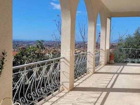 casa indipendente in vendita a Montignoso