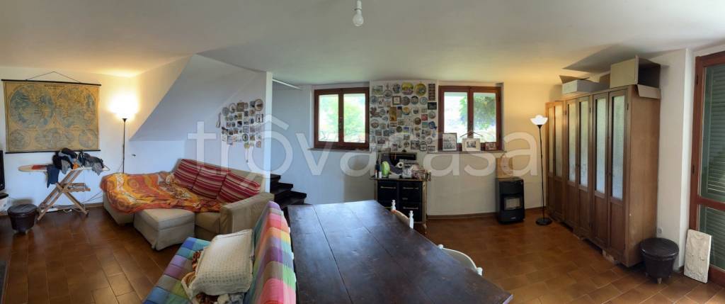 casa indipendente in vendita a Montignoso