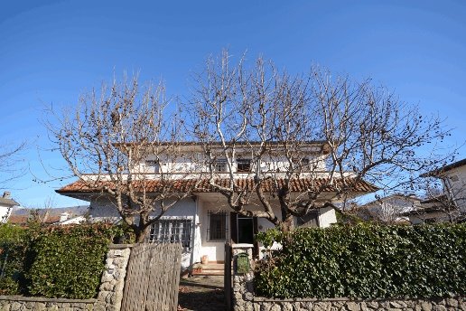 casa indipendente in vendita a Montignoso in zona Renella