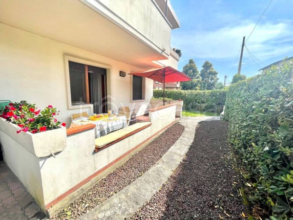 appartamento in vendita a Montignoso in zona Cinquale