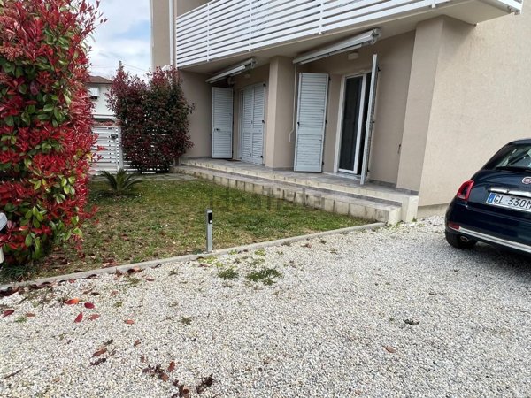 appartamento in vendita a Montignoso in zona Cinquale