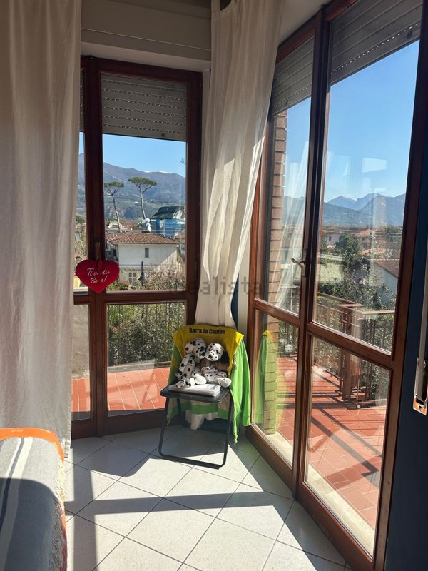 appartamento in vendita a Montignoso