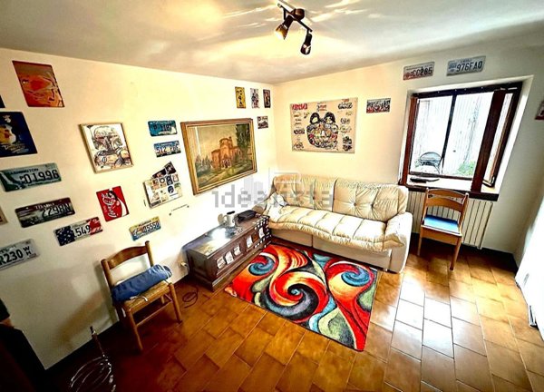 casa indipendente in vendita a Montignoso in zona Capanne