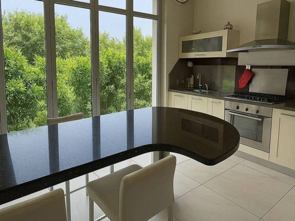 casa indipendente in vendita a Montignoso in zona Cinquale