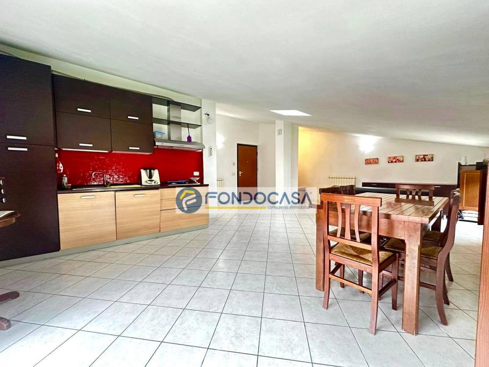 appartamento in vendita a Montignoso in zona Renella