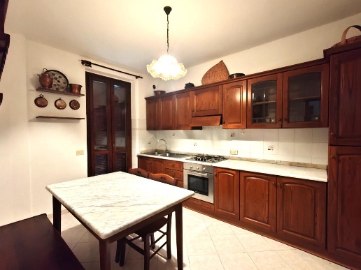 appartamento in vendita a Montignoso in zona Capanne