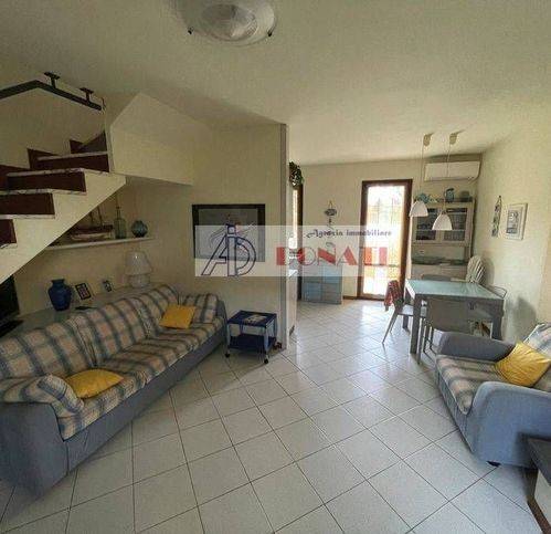 casa indipendente in vendita a Montignoso in zona Cinquale