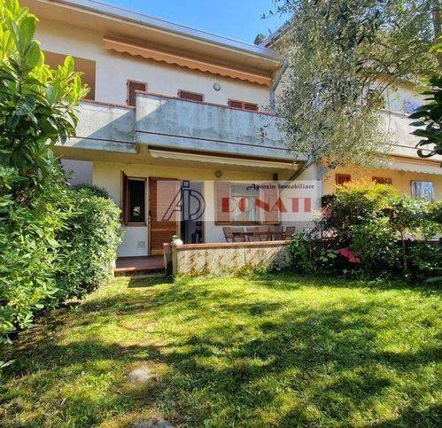 appartamento in vendita a Montignoso in zona Cinquale