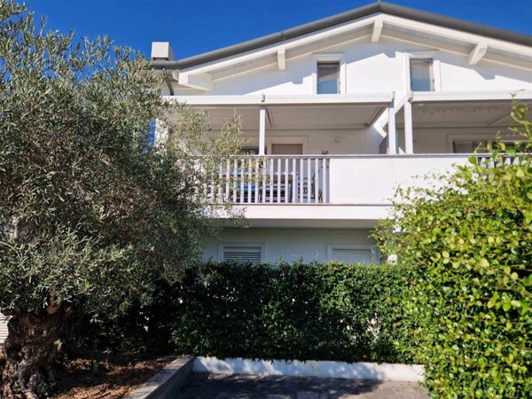 appartamento in vendita a Montignoso in zona Cinquale