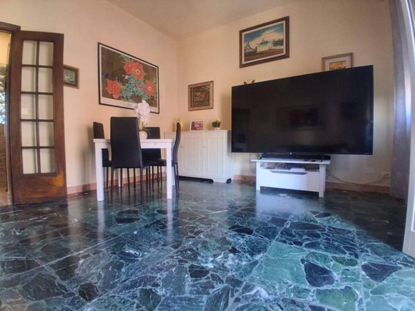 appartamento in vendita a Montignoso