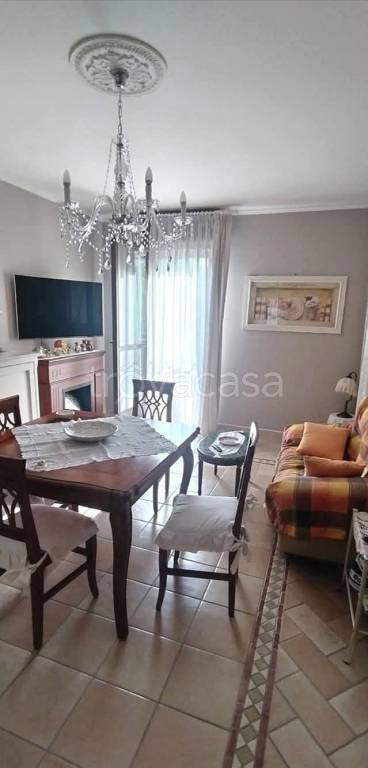 appartamento in vendita a Montignoso in zona Cervaiolo