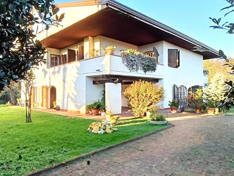 casa indipendente in vendita a Montignoso in zona Cinquale