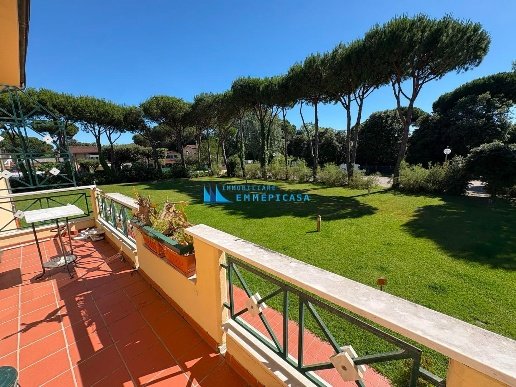 appartamento in vendita a Montignoso in zona Cinquale