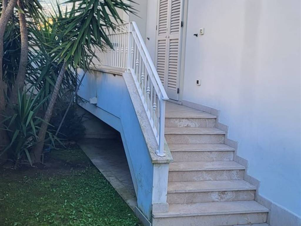 casa indipendente in vendita a Montignoso in zona Cinquale