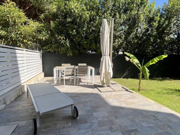 appartamento in vendita a Montignoso in zona Cinquale
