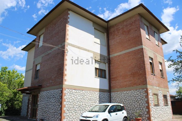 appartamento in vendita a Montignoso in zona Cervaiolo