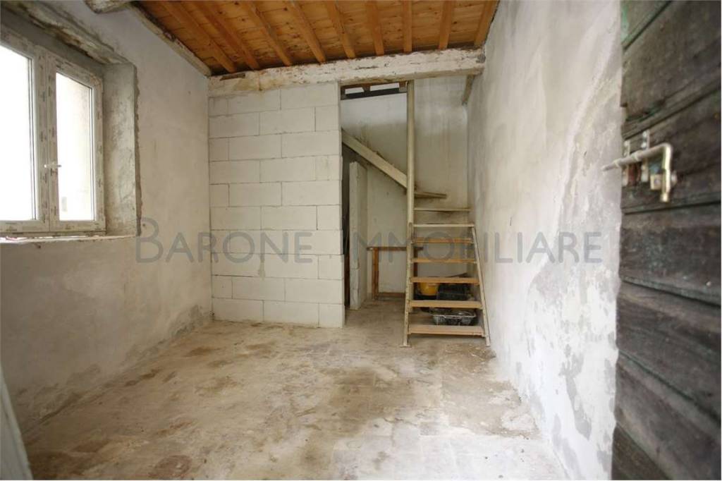 casa indipendente in vendita a Montignoso in zona Capanne