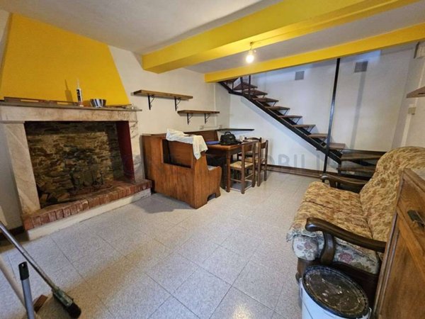 appartamento in vendita a Montignoso in zona Sant'Eustachio