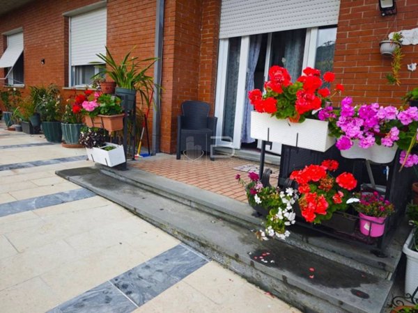 appartamento in vendita a Montignoso in zona Capanne