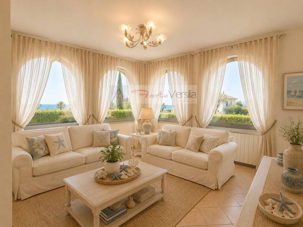 casa indipendente in vendita a Montignoso in zona Renella