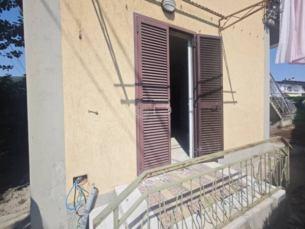 appartamento in vendita a Montignoso in zona Cervaiolo