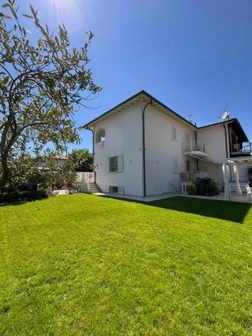 casa indipendente in vendita a Montignoso in zona Cinquale