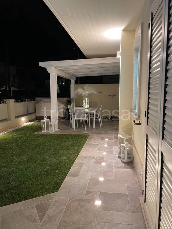 appartamento in vendita a Montignoso in zona Cinquale