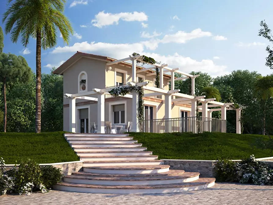 casa indipendente in vendita a Montignoso