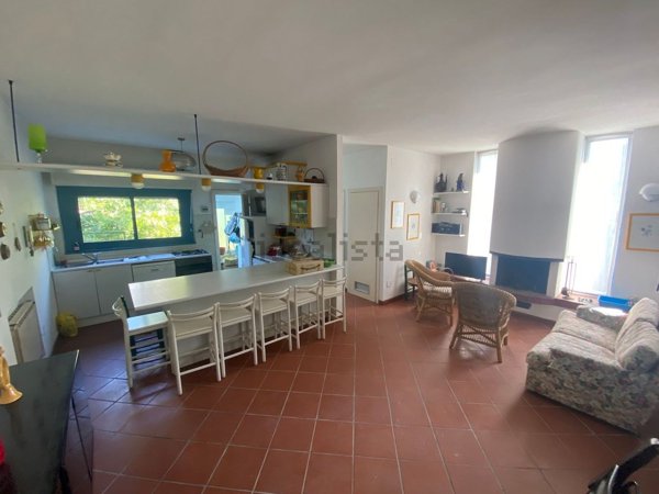 casa indipendente in vendita a Montignoso in zona Cinquale