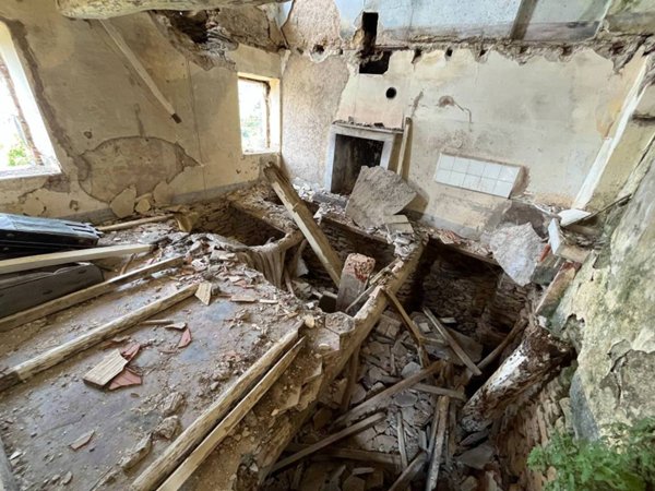 casa indipendente in vendita a Montignoso in zona Serra