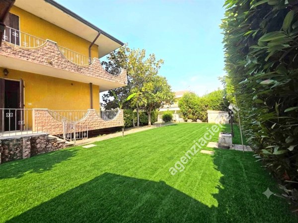 casa indipendente in vendita a Montignoso in zona Cinquale