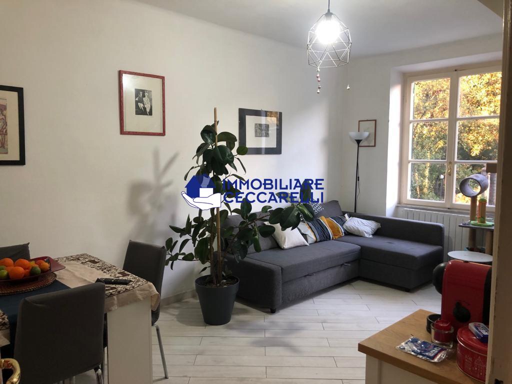 appartamento in vendita a Montignoso in zona Capanne