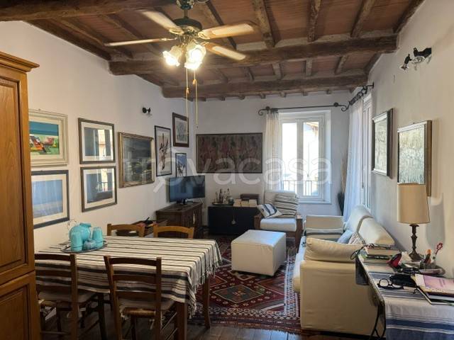 casa indipendente in vendita a Montignoso in zona Capanne
