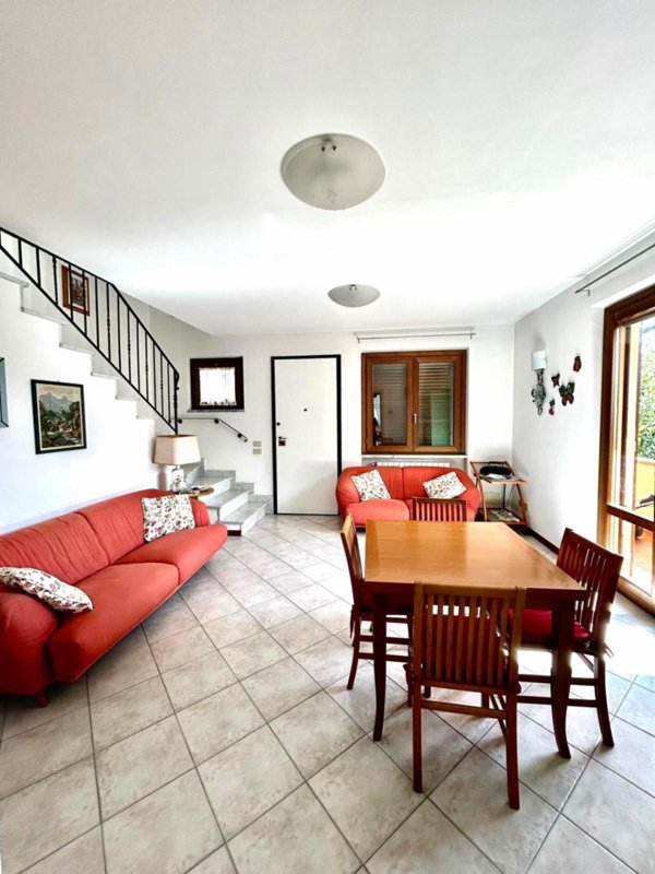 casa indipendente in vendita a Montignoso in zona Cinquale