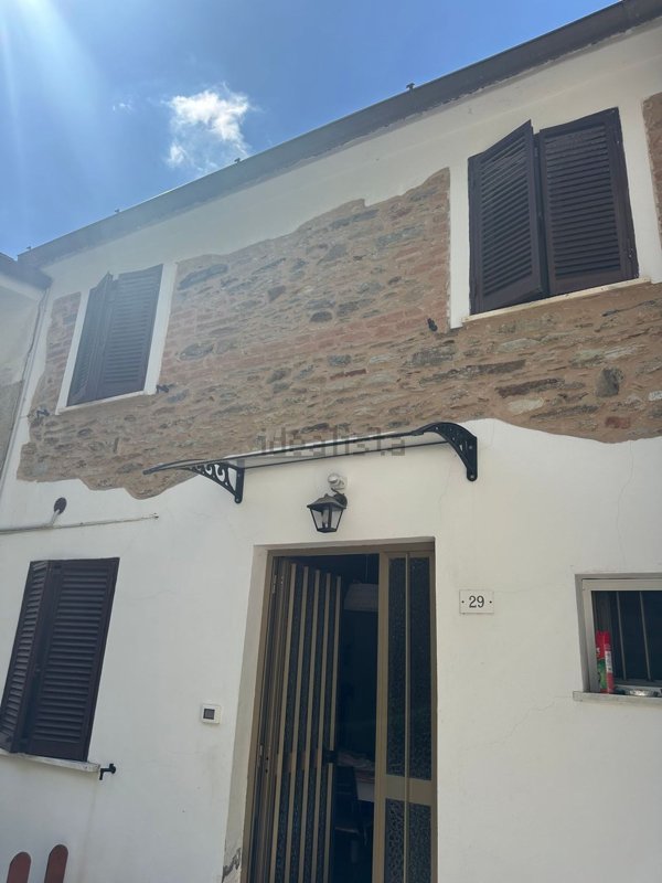 casa indipendente in vendita a Montignoso in zona Sant'Eustachio