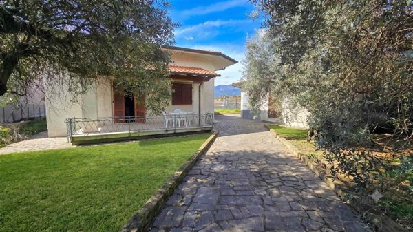 villetta a schiera in vendita a Montignoso in zona Renella