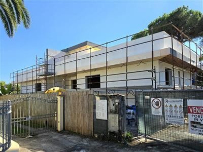 casa indipendente in vendita a Montignoso in zona Cinquale