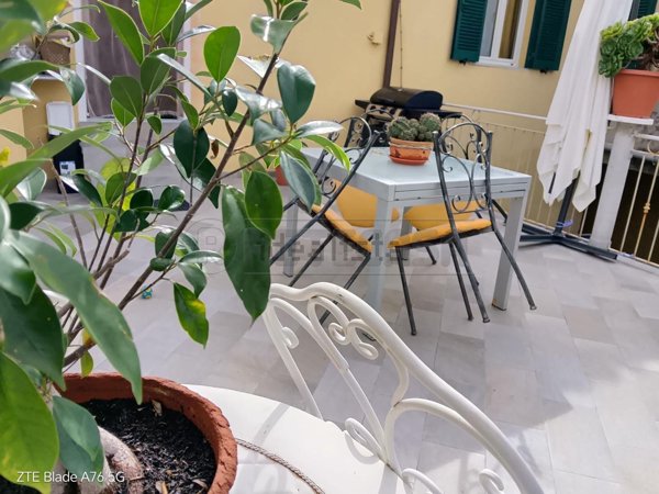 appartamento in vendita a Montignoso in zona Renella