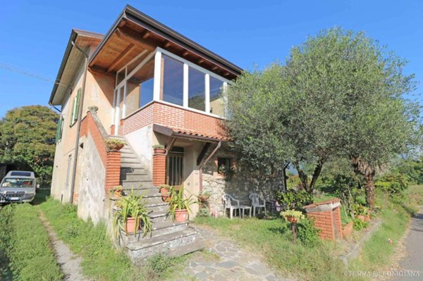 casa indipendente in vendita a Mulazzo in zona Castagnetoli