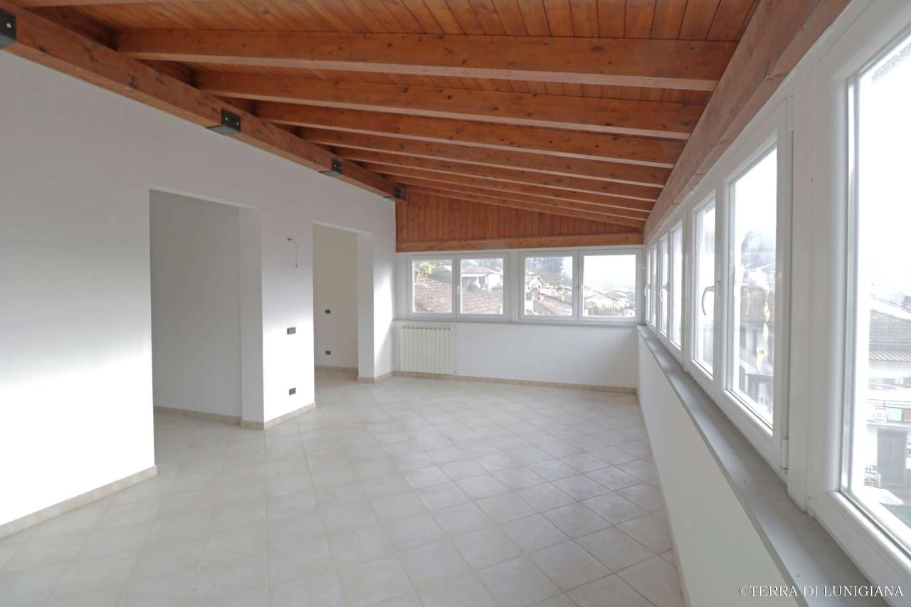 appartamento in vendita a Mulazzo in zona Montereggio