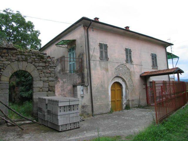 casa indipendente in vendita a Mulazzo in zona Groppoli