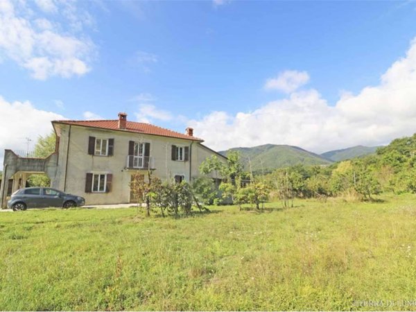 casa indipendente in vendita a Mulazzo