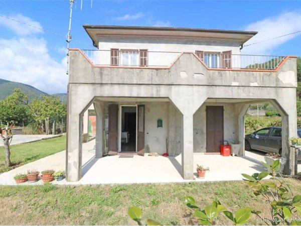 casa indipendente in vendita a Mulazzo