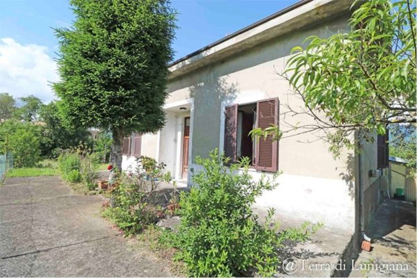 casa indipendente in vendita a Mulazzo in zona Castagnetoli