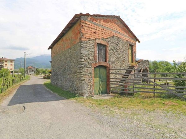 casa indipendente in vendita a Mulazzo in zona Arpiola