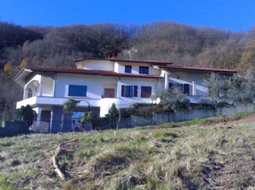 casa indipendente in vendita a Mulazzo in zona Campoli