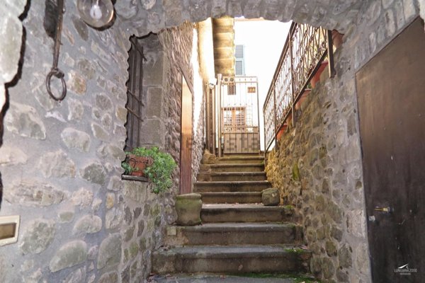 appartamento in vendita a Mulazzo in zona Lusuolo