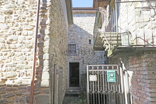 appartamento in vendita a Mulazzo in zona Lusuolo