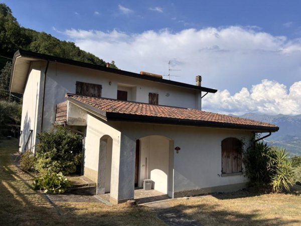 casa indipendente in vendita a Mulazzo in zona Pozzo